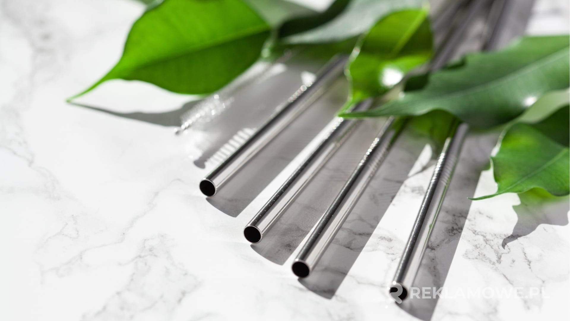 Słomki reklamowe stosowane w gastronomii